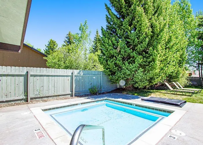 Moose Creek 26 Apartment